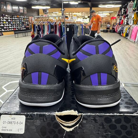 Kobe 8 Lakers Away Pre-Owned - Picture 5 of 6